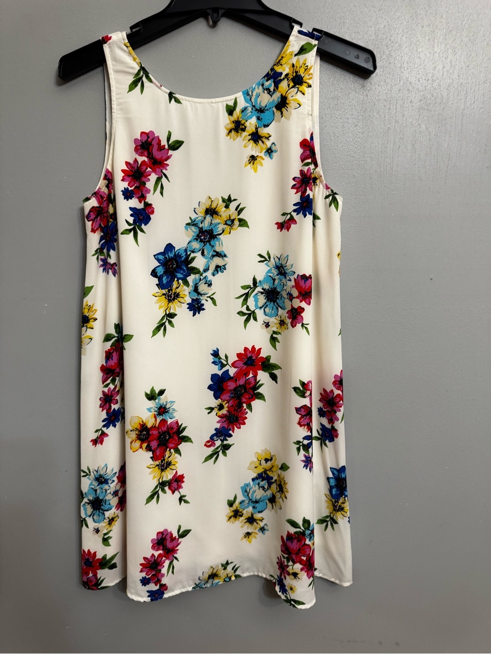 Collective Concepts Cream Floral Sleeveless Shift Dress